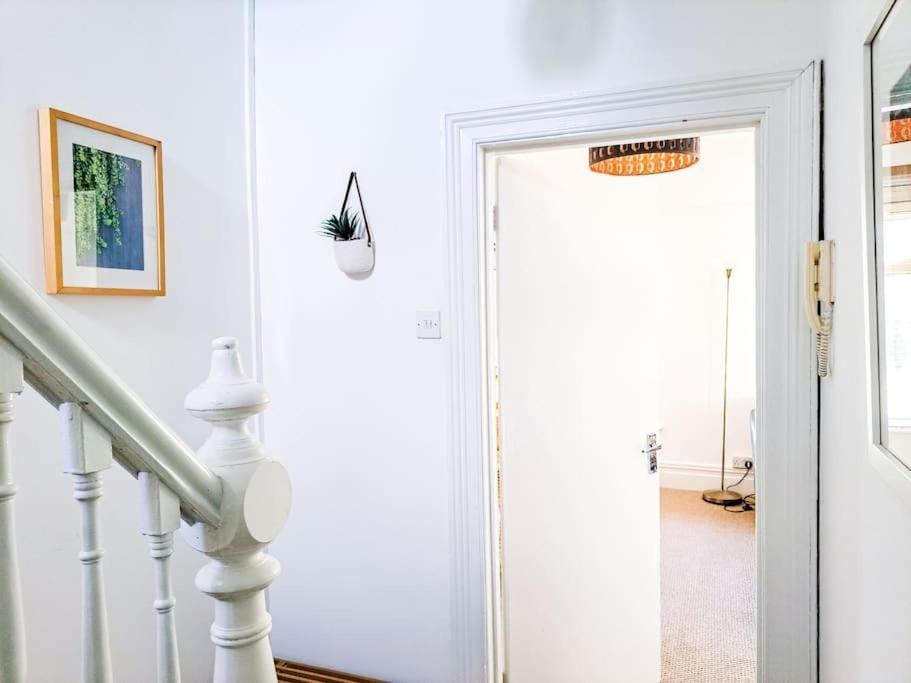 3 Bed Flat Near To Cardiff And Cardiff Bay公寓 外观 照片